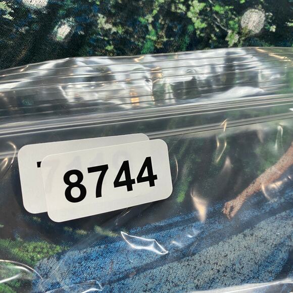 Vintage Taylor Swift Speak Now Concert Tour T Shirt Women's M - Picture 9 of 9